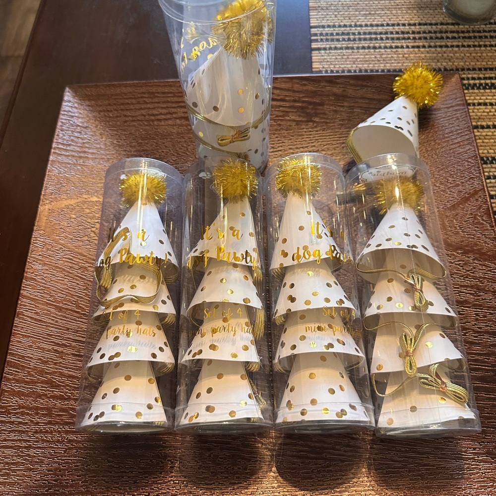 Set of 5 Dog Party Hats-20 Hats NWT